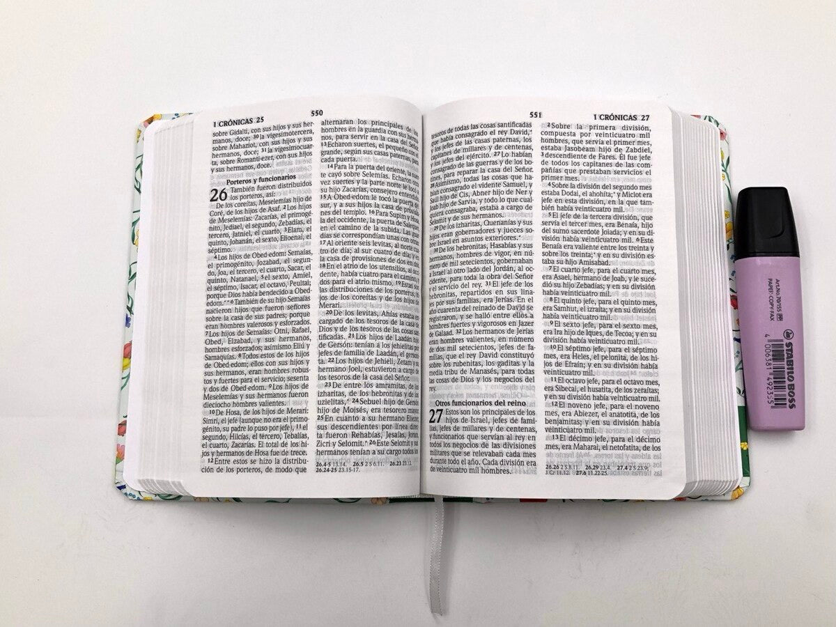 Biblia RVR 2020 Compacta Flores Tapa Dura